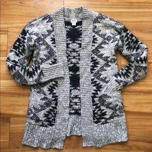 Mossimo M Gray Tribal Print Sweater